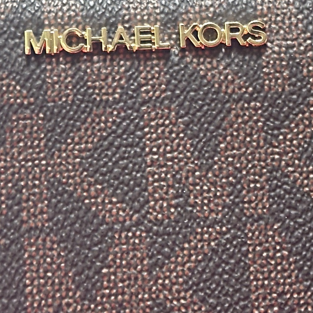 🤎🤎NWT Michael Kors Jet Set large Brown signature Wallet🤎🤎 - Picture 2 of 16